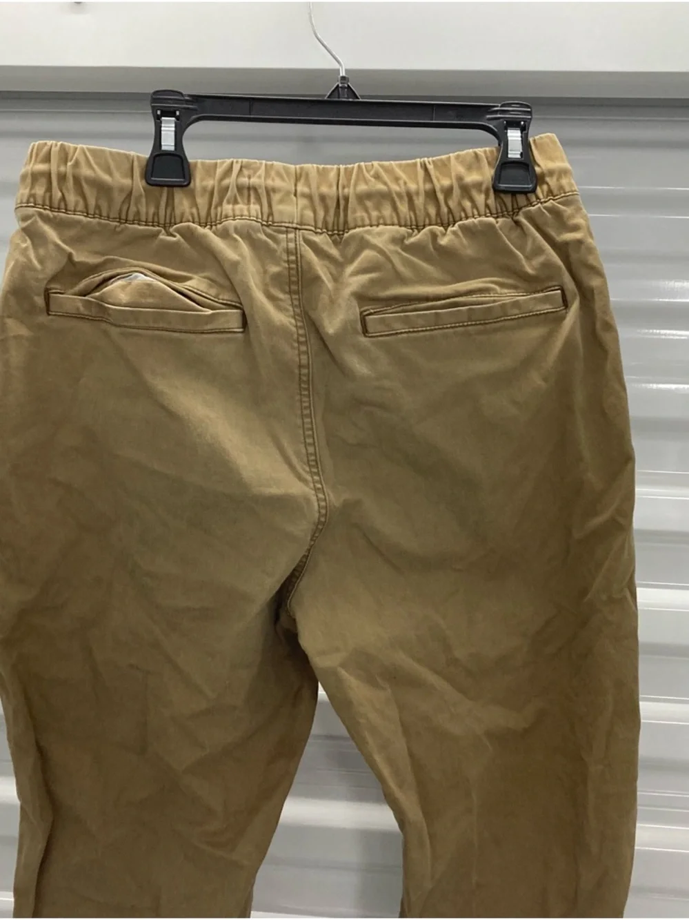 Old Navy Men's Khaki Drawstring Joggers - Picture 4 of 7